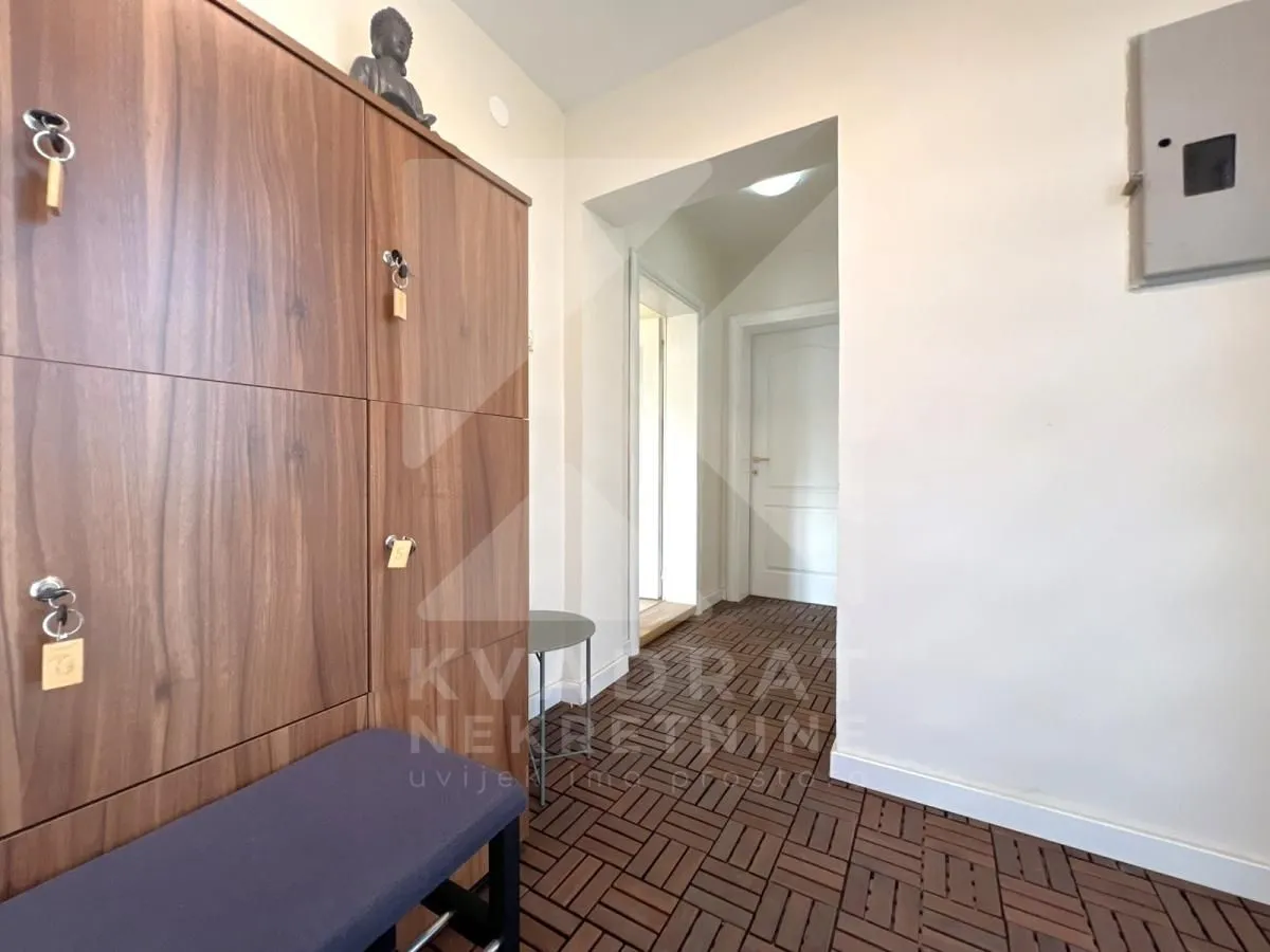 Rent, house, 80m², Gornja Gorica, Podgorica