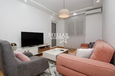 Rent, one bedroom apartment, 42m², Pobrežje, Podgorica - image 3