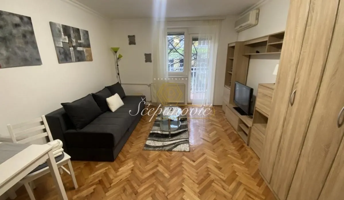 Prodaja, stan, 27m², Rotkvarija, Novi Sad Sve Podlokacije