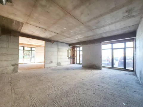 Izdavanje, poslovni prostor, 282m², Stari Aerodrom, Podgorica - image 6