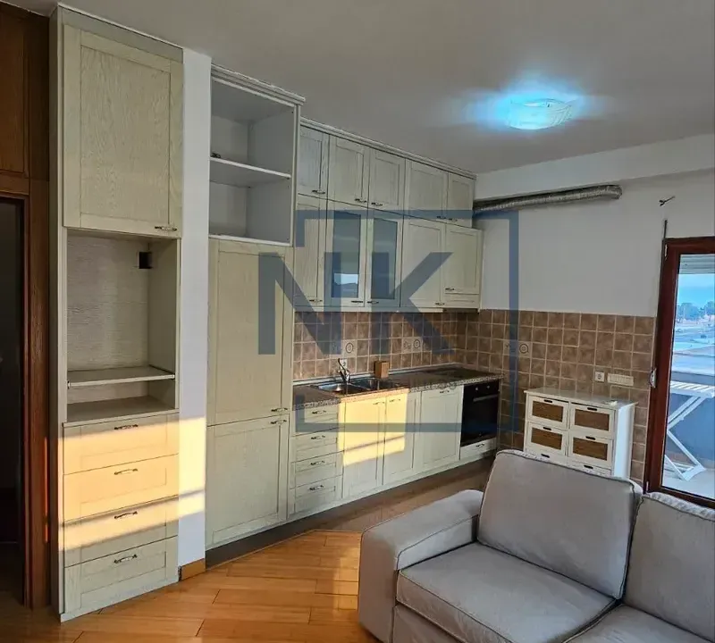Izdavanje, dvosoban stan, 64m², Stari Aerodrom, Podgorica