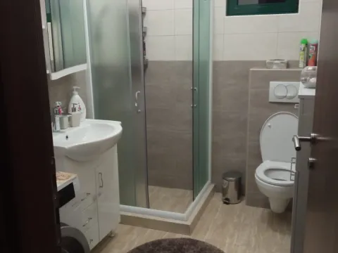 Prodaja, trosoban stan, 101m², Kotor, Crna Gora - image 16