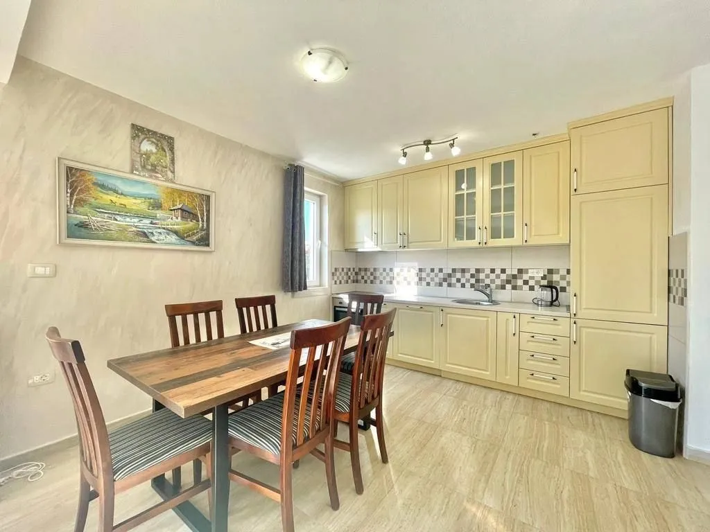 Sale, house, 200m², Zagora, Kotor