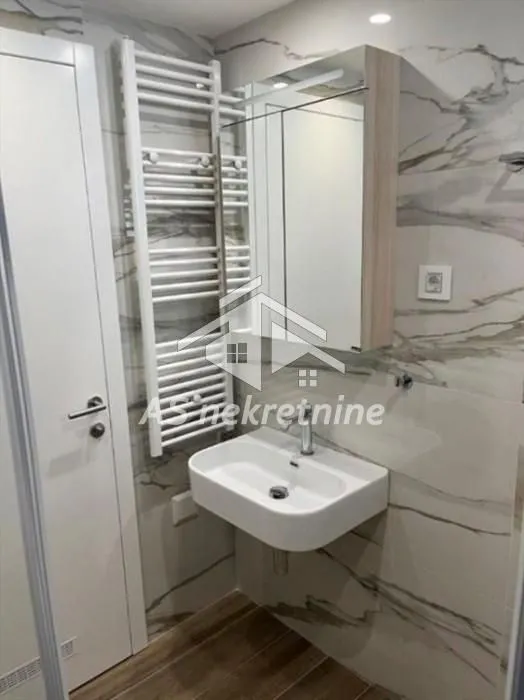Izdavanje, dvosoban stan, 51m², Tašmajdan, Palilula Sve Podlokacije