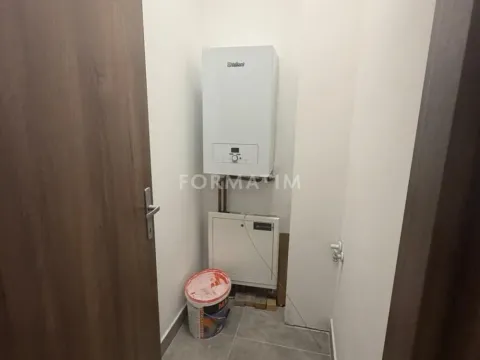 Prodaja, trosoban stan, 73m², Šumice, Beograd - image 2