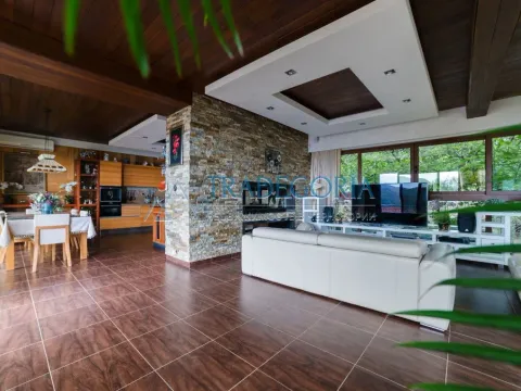 Prodaja, ugostiteljski objekat, 435m², Bečići, Budva - image 21