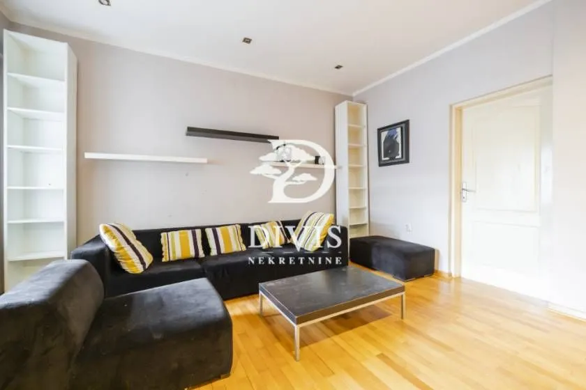 Prodaja, trosoban stan, 68m², Sarajevska, Beograd