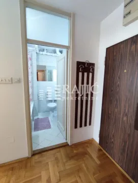 Rent, two bedroom apartment, 45m², Stari Grad, Beograd - image 5