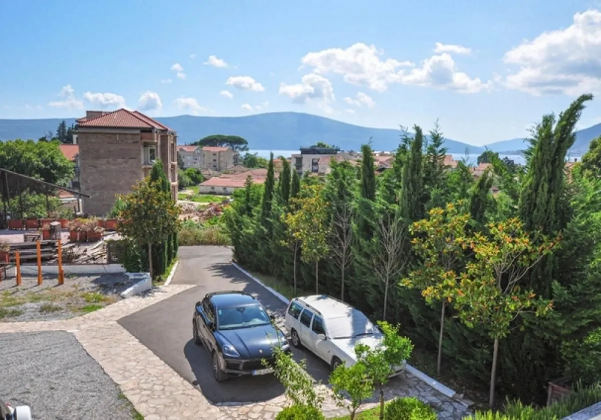 Sale, three bedroom apartment, 92m², Donja Lastva, Tivat