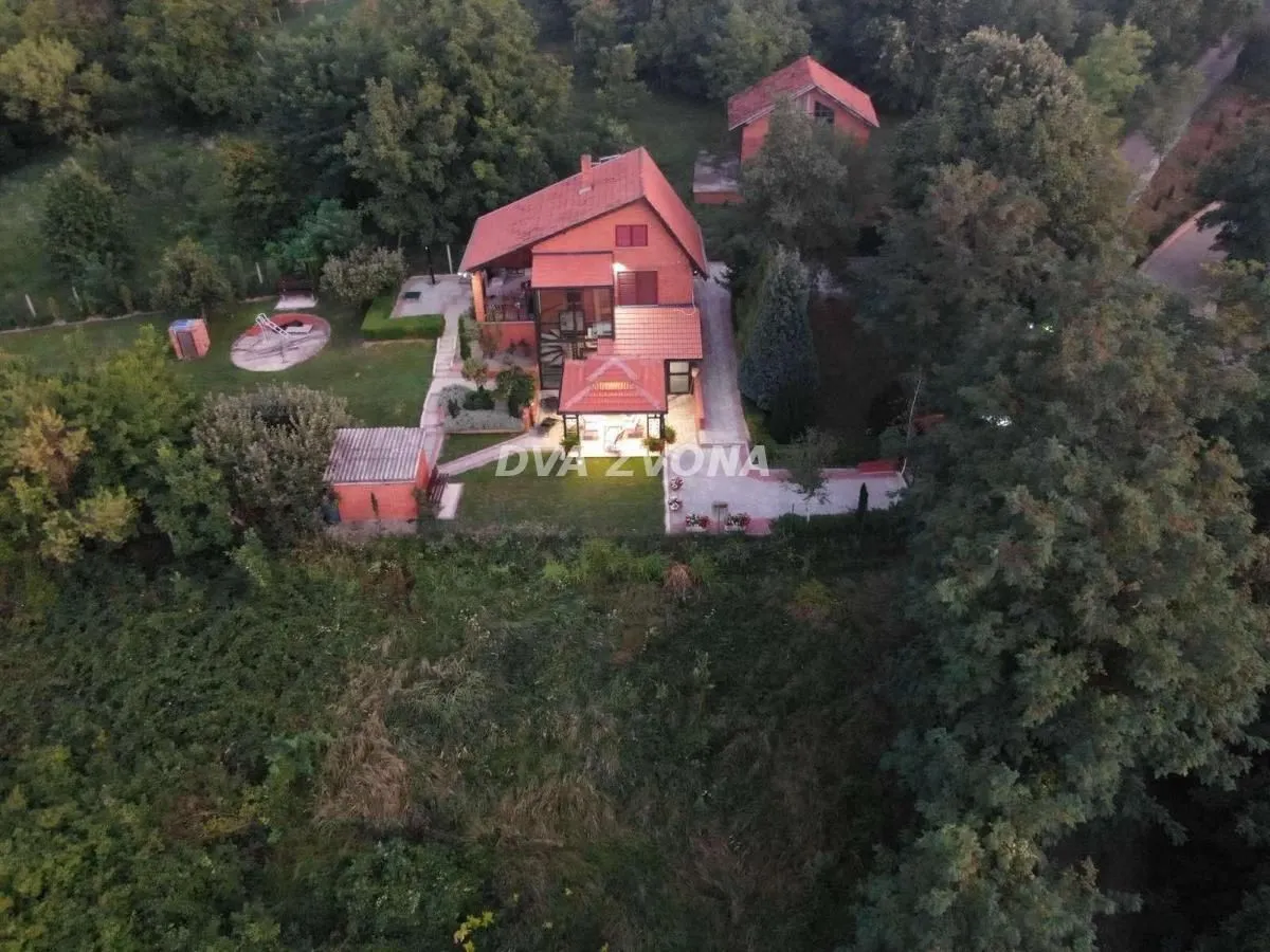 Prodaja, kuća, 150m², Sremska Kamenica, Petrovaradin