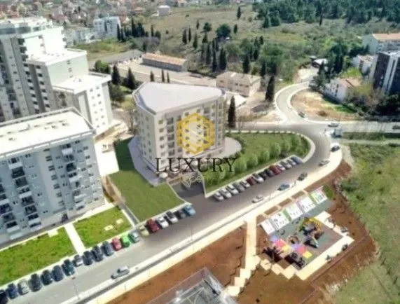 Prodaja, trosoban stan, 117m², Zagorič, Podgorica
