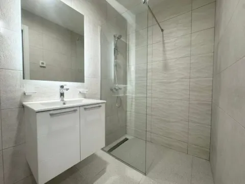 Sale, two bedroom apartment, 65m², Stari Aerodrom, Podgorica - image 5