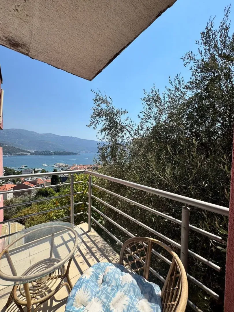 Rent, two bedroom apartment, 62m², Vidikovac, Budva