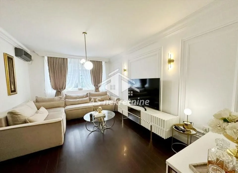 Izdavanje, dvosoban stan, 64m², Savski Venac, Beograd