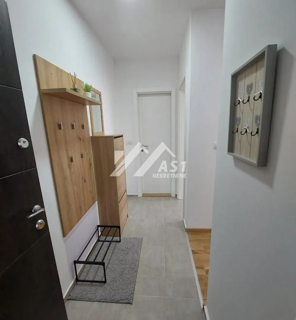 Izdavanje, jednosoban stan, 37m², Adice, Novi Sad Sve Podlokacije