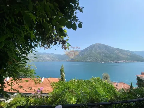 Prodaja, trosoban stan, 114m2, Kostanjica, Kotor