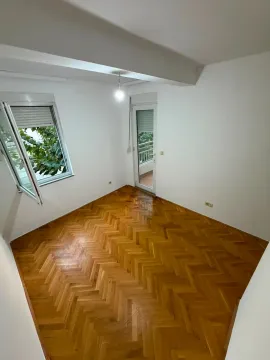 Prodaja, trosoban stan, 87m², Blok 9, Podgorica - image 5
