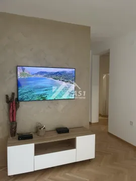 Izdavanje, dvosoban stan, 48m², Grbavica, Novi Sad Sve Podlokacije - image 3