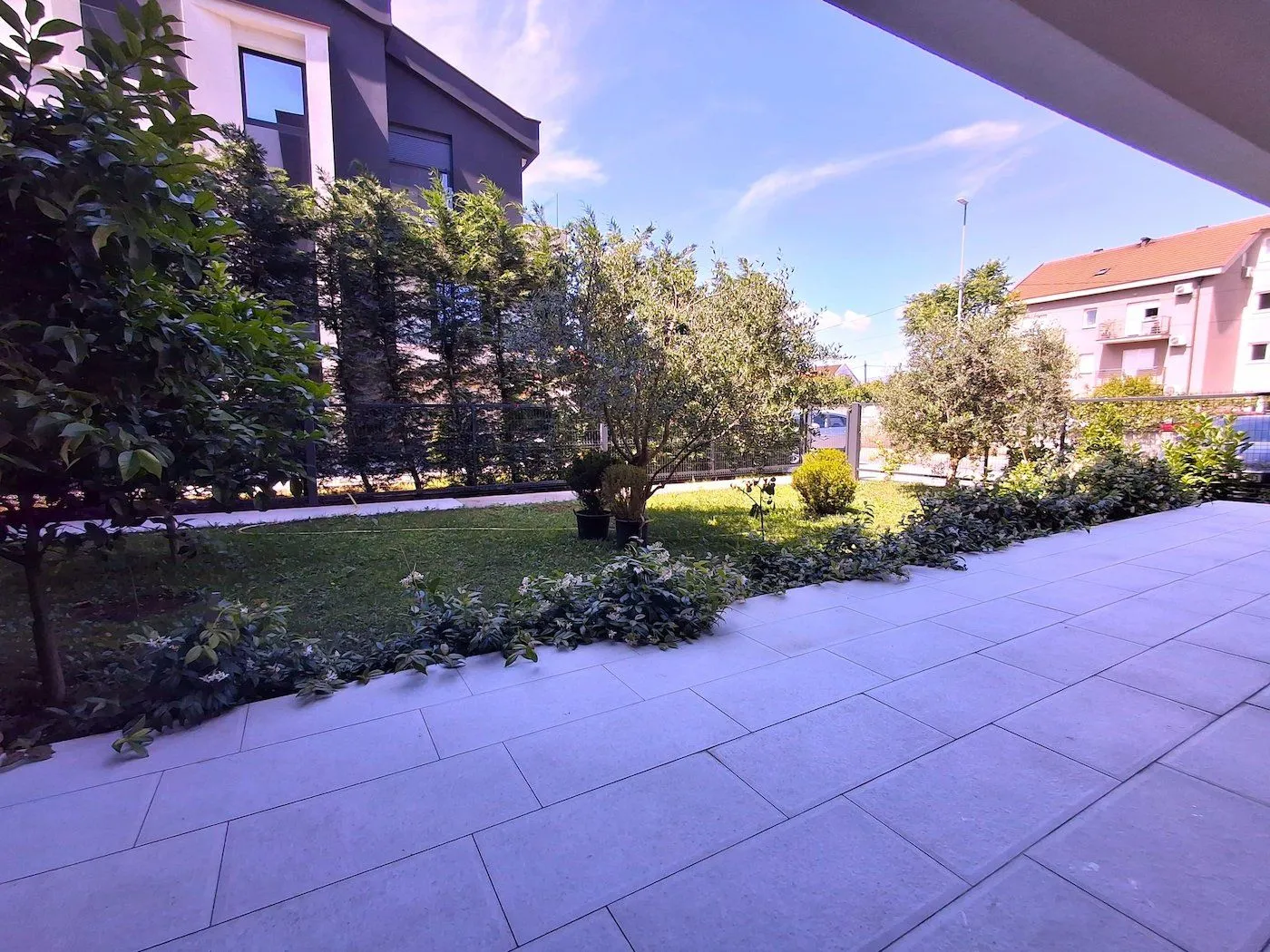 Rent, apartment, 100m², Dalmatinska ulica, Podgorica