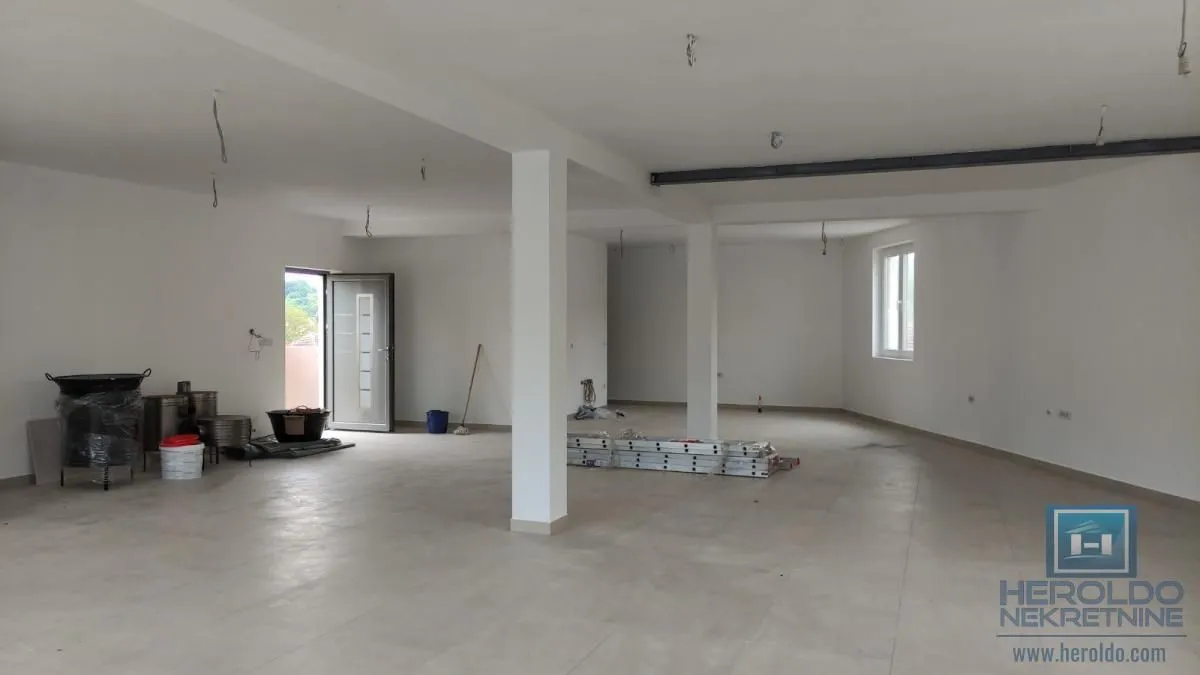 Rent, office space, 140m², Centar, Leskovac