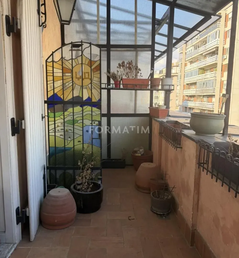 Sale, two bedroom apartment, 71m², Savski Venac, Beograd