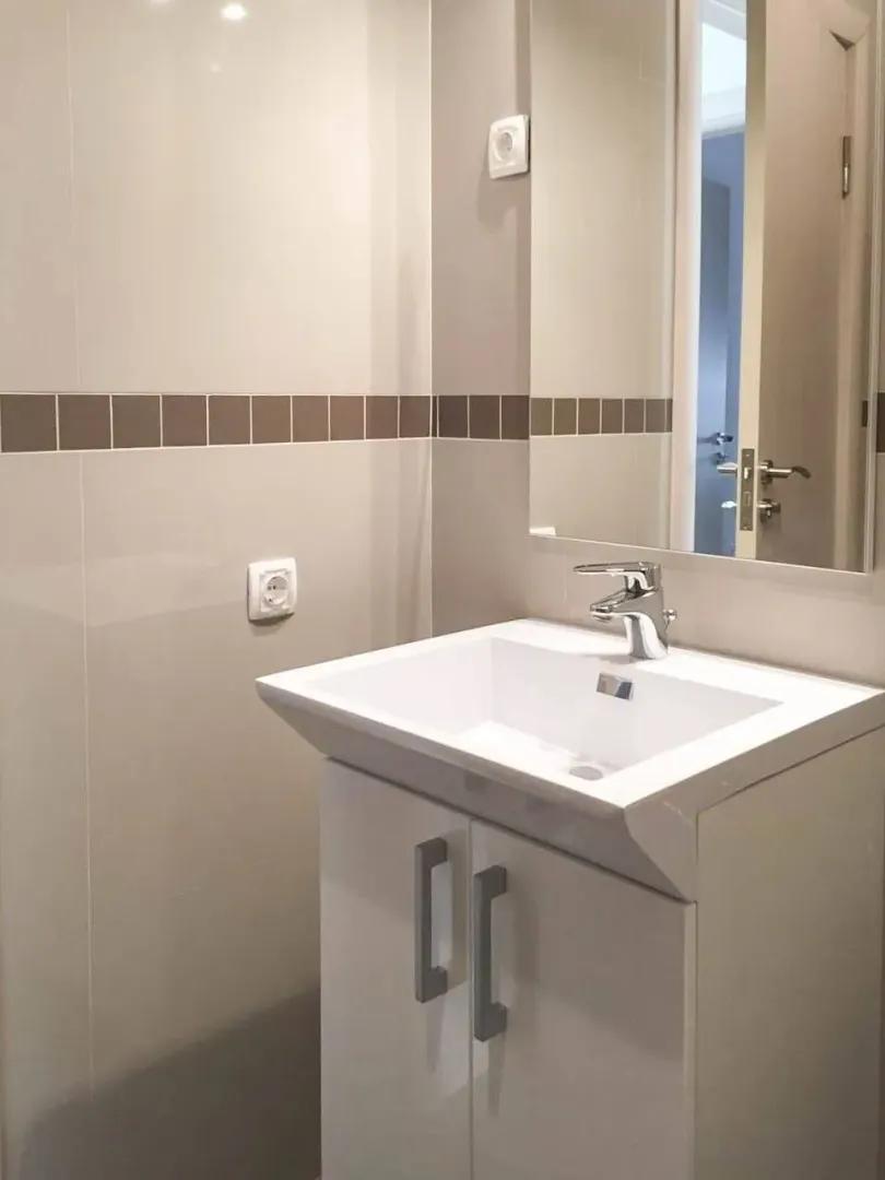 Izdavanje, jednosoban stan, 62m², Babilonija, Budva
