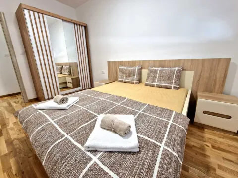 Izdavanje, jednosoban stan, 46m², Bečići, Budva - image 10