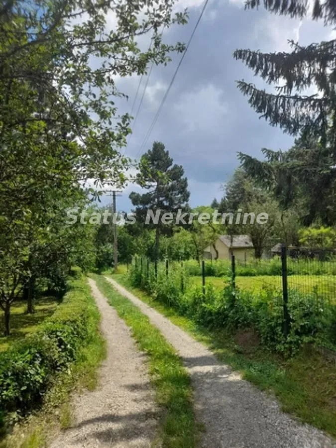 Prodaja, plac, 2100m², Inđija, Srbija