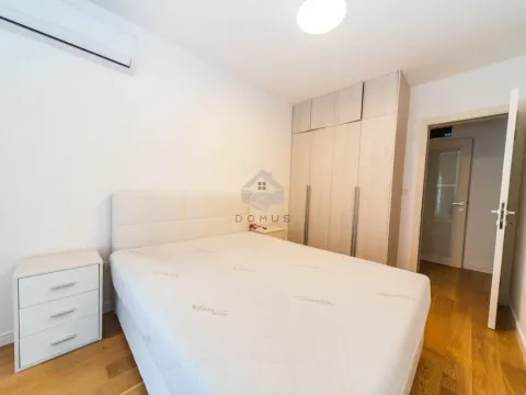 Izdavanje, dvosoban stan, 70m², Central Point, Podgorica - image 23