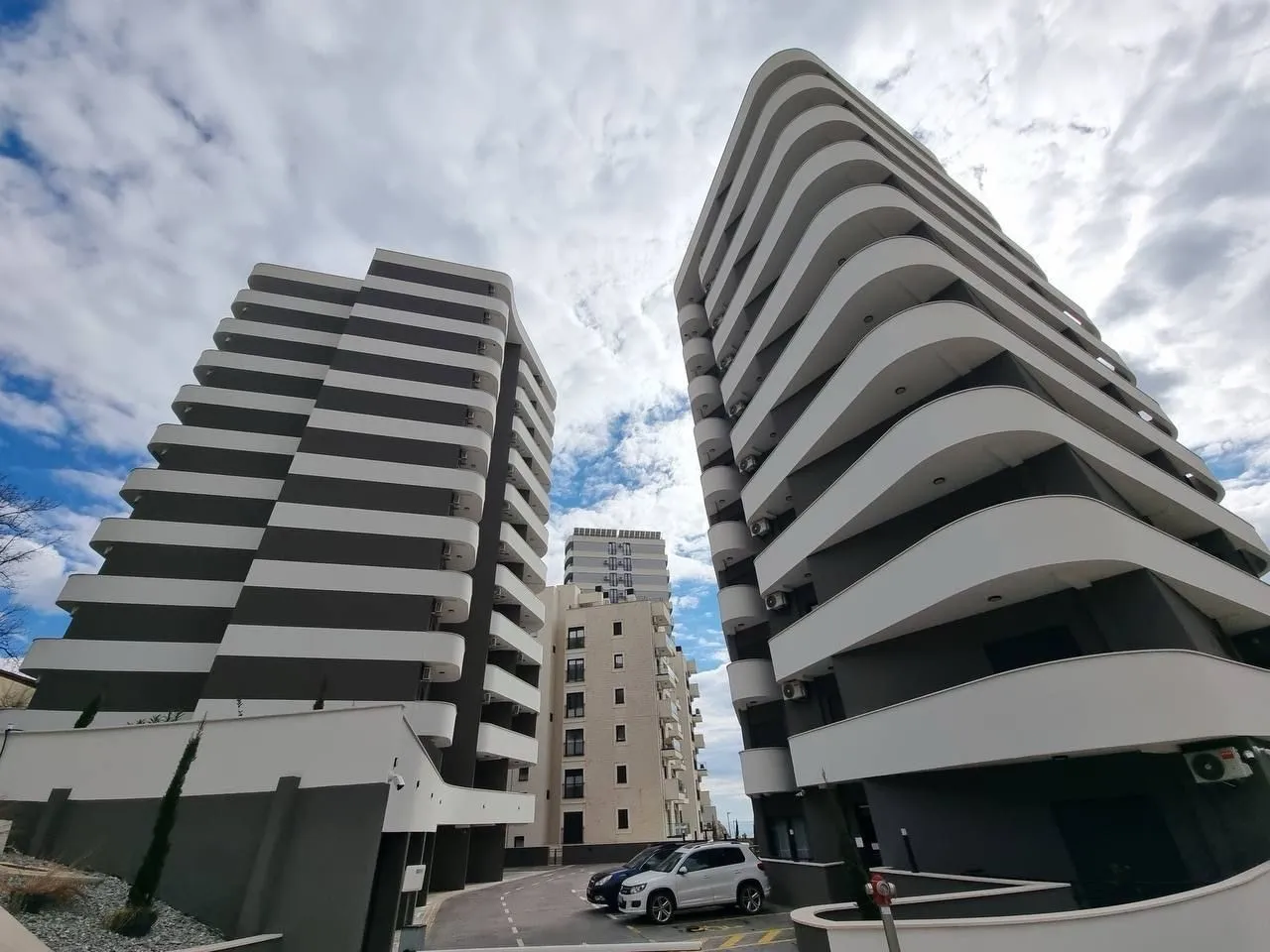 Sale, two bedroom apartment, 65m², Bečići, Budva