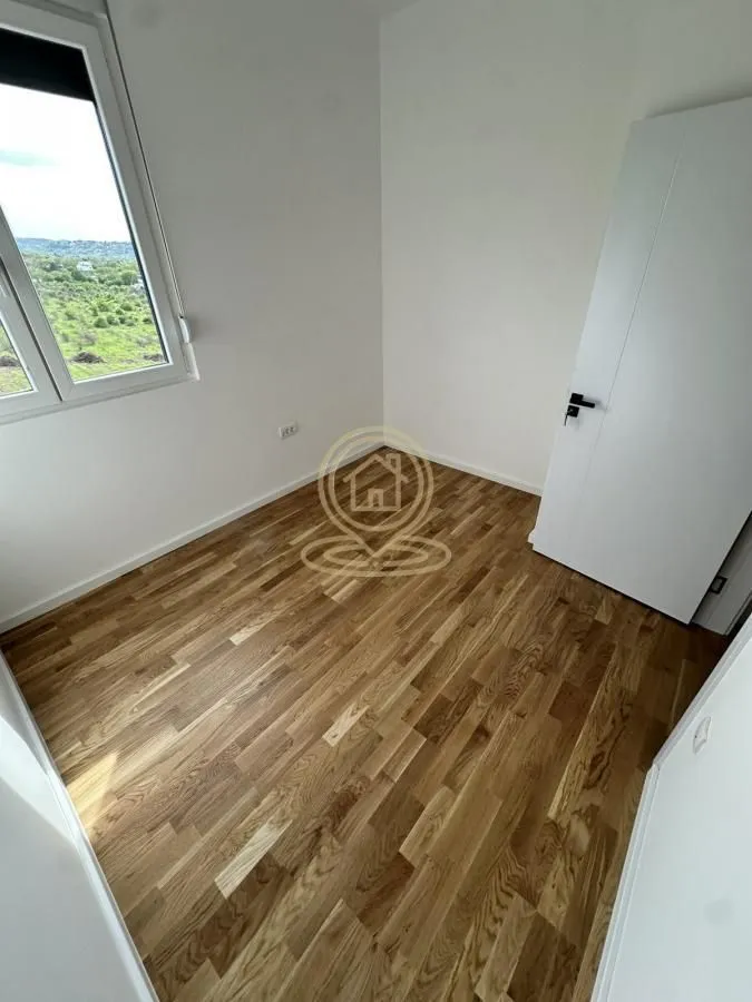 Prodaja, stan, 225m², Karagača, Petrovaradin