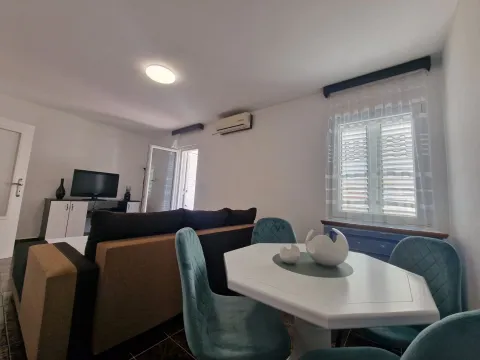 Sale, two bedroom apartment, 56m², Bečići, Budva - image 16