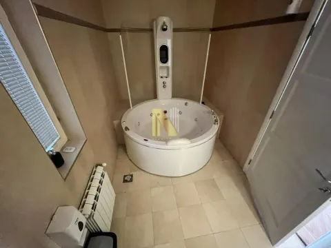 Rent, four bedroom apartment, 213m², Centar, Novi Sad - image 25