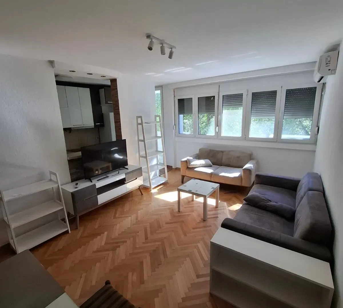 Prodaja, dvosoban stan, 71m², Zabjelo, Podgorica