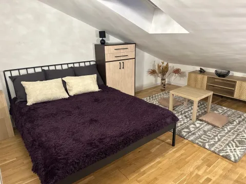 Rent, one bedroom apartment, 50m², Velji Vinogradi, Budva - image 5