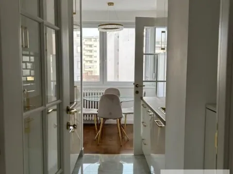 Rent, two bedroom apartment, 52m², Vračar Sve Podlokacije, Beograd - image 4