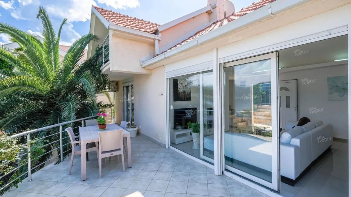 Sale, house, 200m², Krašići, Tivat