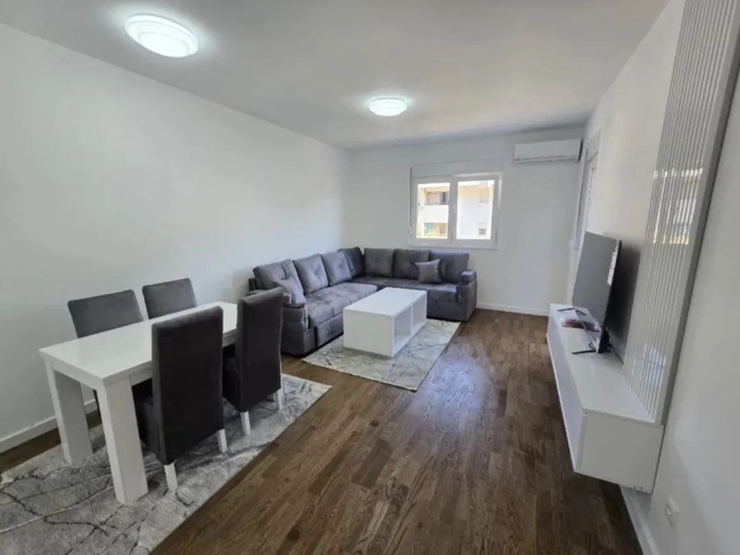 Rent, one bedroom apartment, 47m², Stari Aerodrom, Podgorica