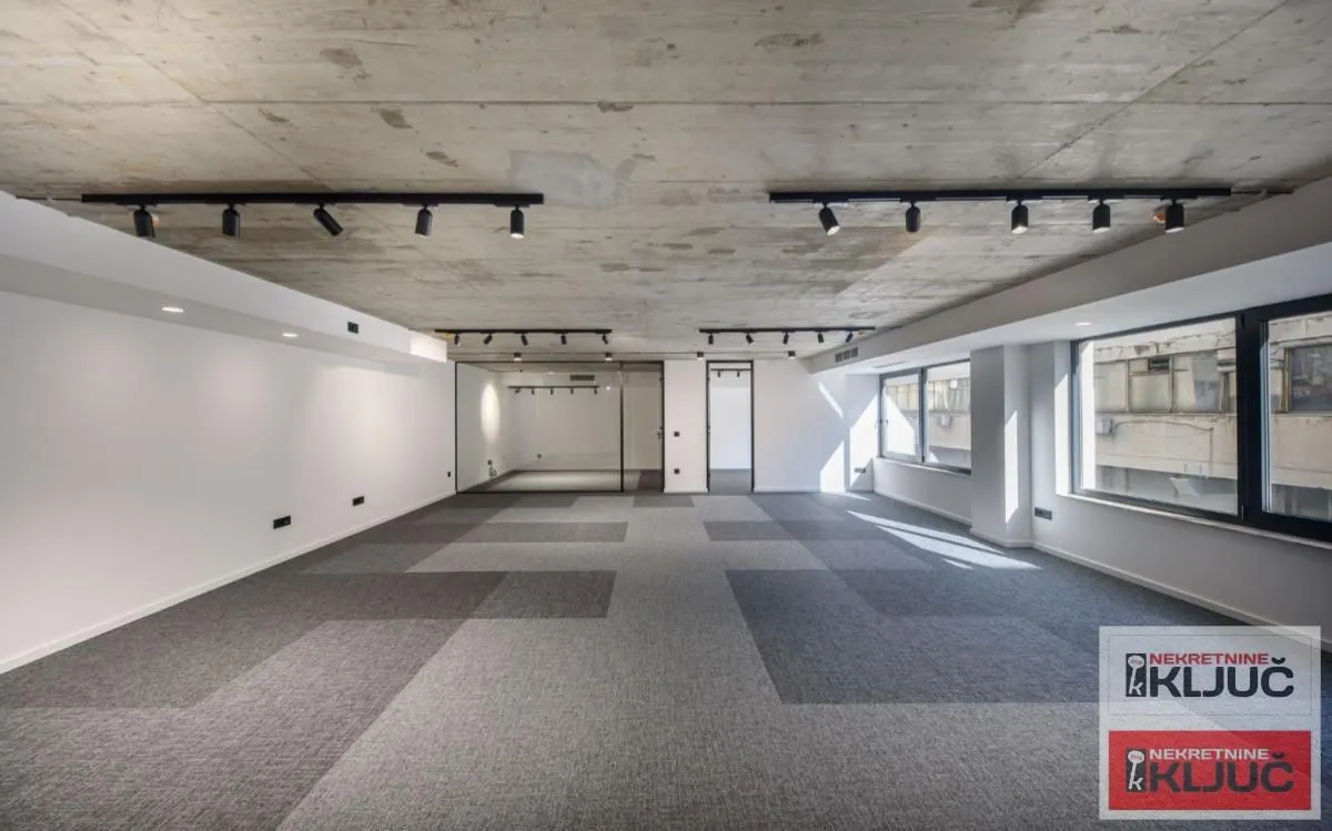 Rent, office space, 279m², Bulevar Oslobodjenja, Novi Sad Sve Podlokacije