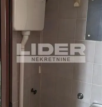 Prodaja, dvosoban stan, 72m², Novi Beograd Blok 72, Novi Beograd Sve Podlokacije - image 3