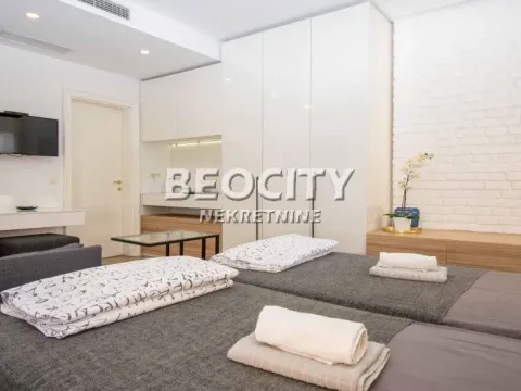 Prodaja, trosoban stan, 73m², Knez Mihajlova Centar, Centar Sve Podlokacije - image 8