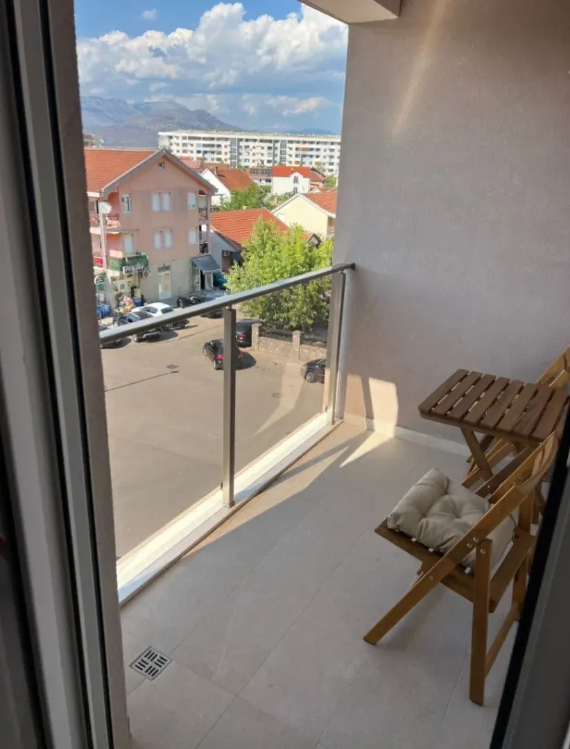 Rent, one bedroom apartment, 47m², Stari Aerodrom, Podgorica