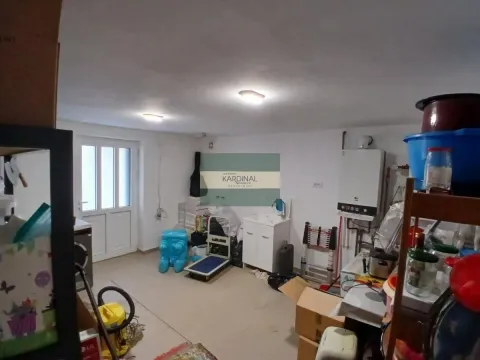 Prodaja, kuća, 273m², Grošnica, Kragujevac - image 17