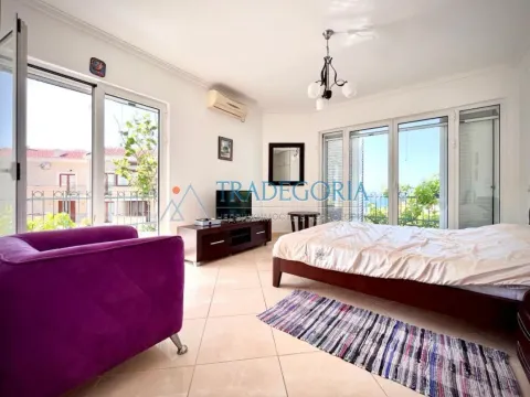Prodaja, kuća, 260m², Petrovac, Budva - image 10