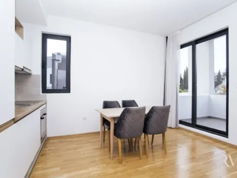 Sale, one bedroom apartment, 53m², Tivat, Crna Gora - image 4