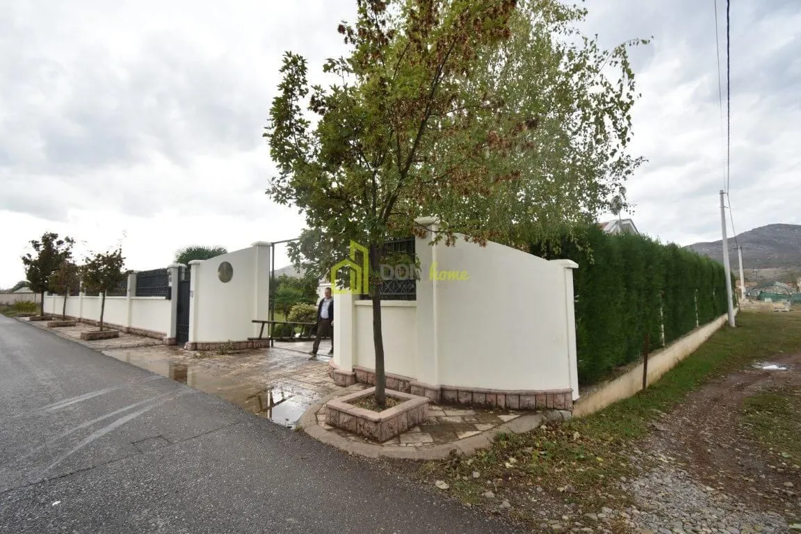 Rent, house, 212m², Donji Kokoti, Podgorica
