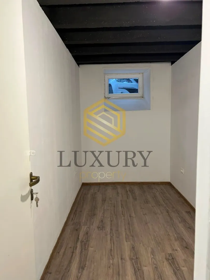 Rent, office space, 24m², Centar, Podgorica