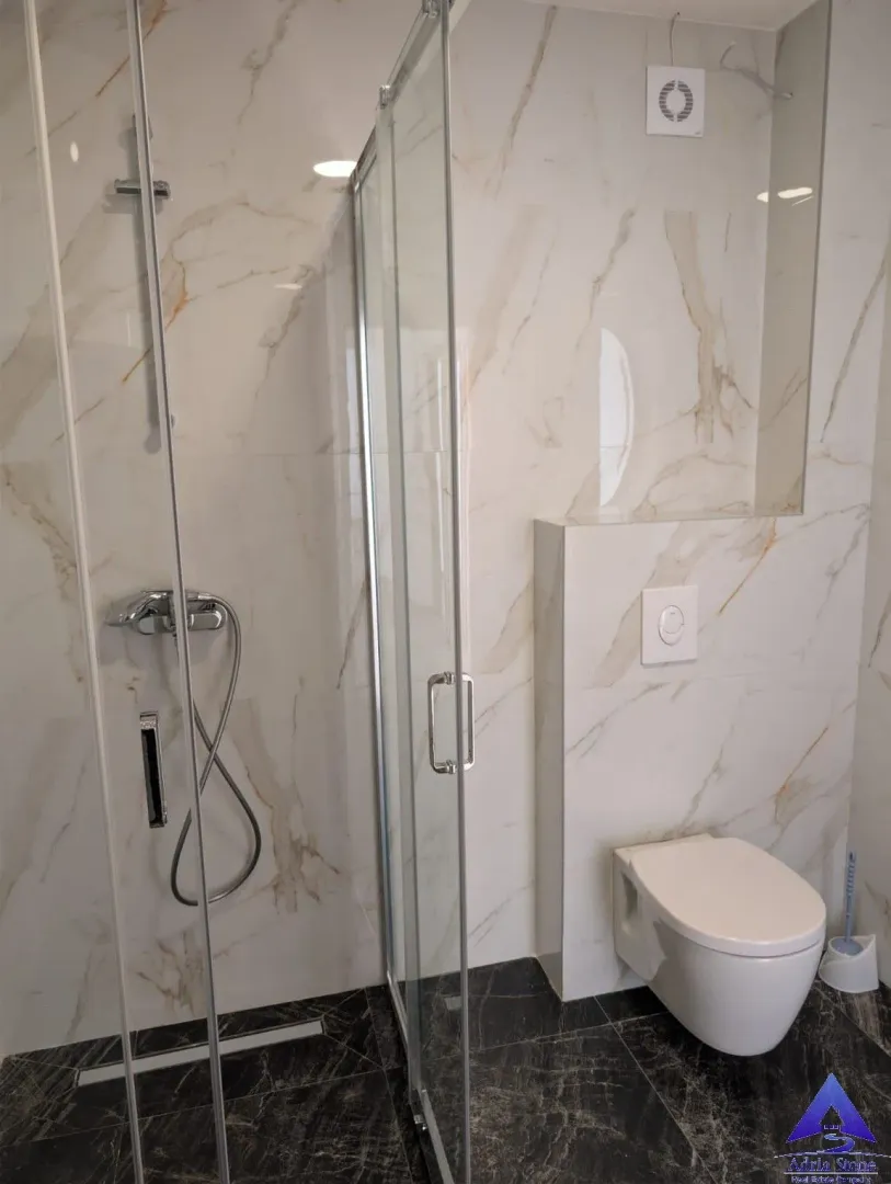 Prodaja, dvosoban stan, 93m², Kamenovo, Budva