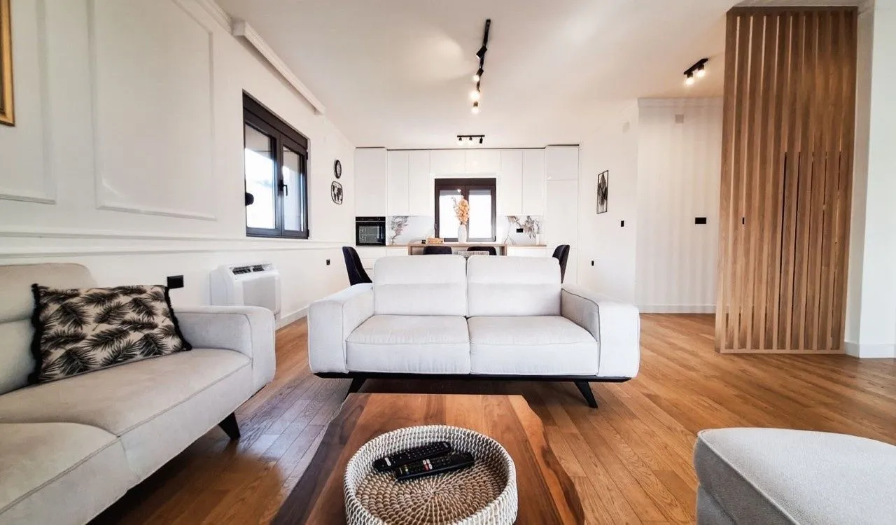 Prodaja, kuća, 200m², Donji Kokoti, Podgorica