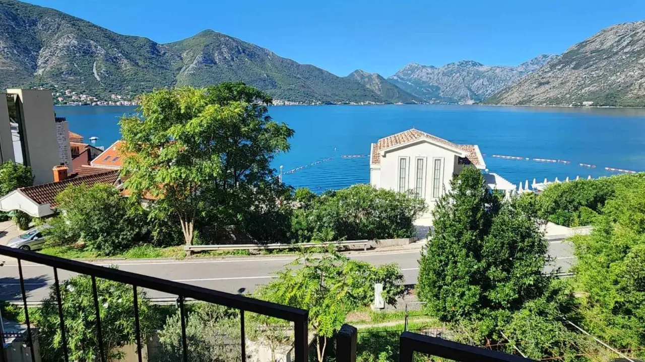 Prodaja, kuća, 241m², Dobrota, Kotor